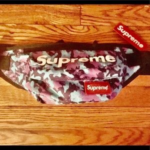 Supreme fanny pack /shoulder bag